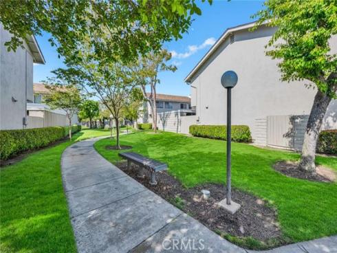 6702 Sun C Drive, Huntington Beach, CA