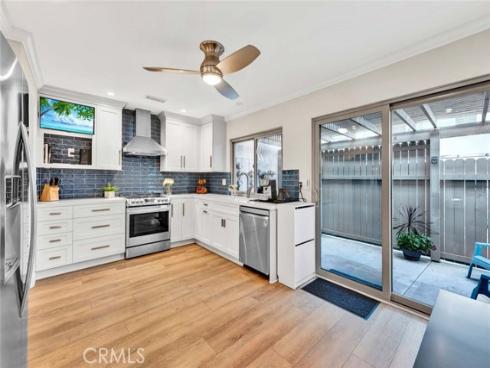 6702 Sun C Drive, Huntington Beach, CA