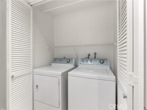 19116 Queensport B Lane, Huntington Beach, CA