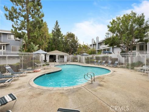 19116 Queensport B Lane, Huntington Beach, CA