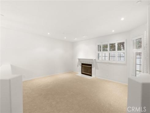 19116 Queensport B Lane, Huntington Beach, CA