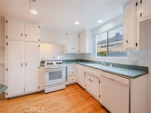 21122 Amberwick Lane, Huntington Beach, CA