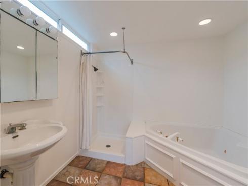 21122 Amberwick Lane, Huntington Beach, CA