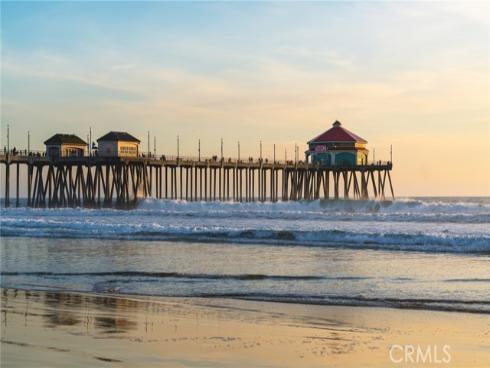 21122 Amberwick Lane, Huntington Beach, CA