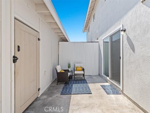 9946 Continental Drive, Huntington Beach, CA