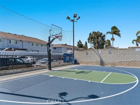 9946 Continental Drive, Huntington Beach, CA