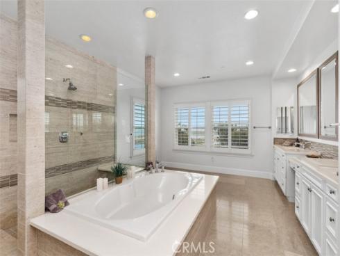 4762 Oceanridge Drive , Huntington Beach, CA