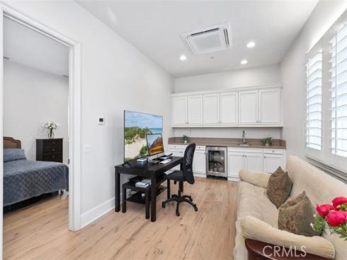 4762 Oceanridge Drive , Huntington Beach, CA