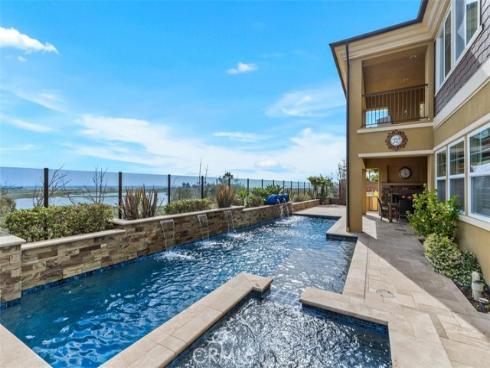4762 Oceanridge Drive , Huntington Beach, CA