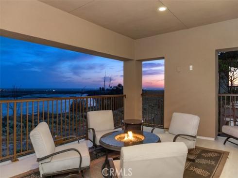 4762 Oceanridge Drive , Huntington Beach, CA