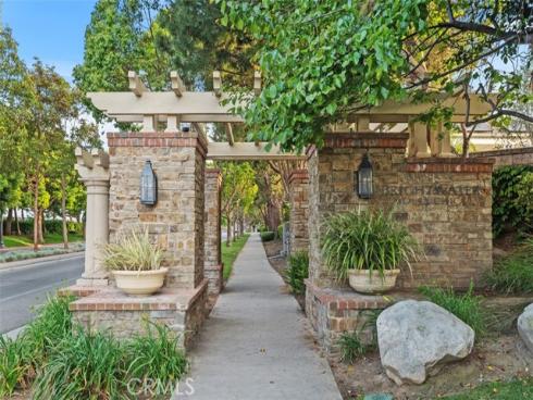 4762 Oceanridge Drive , Huntington Beach, CA