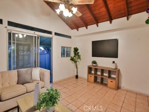 17252 Apel Lane, Huntington Beach, CA