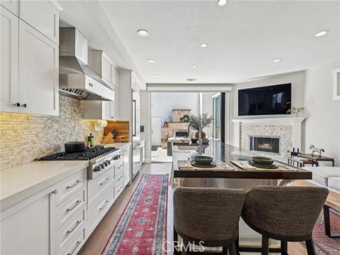 423 10th Street, Huntington Beach, CA