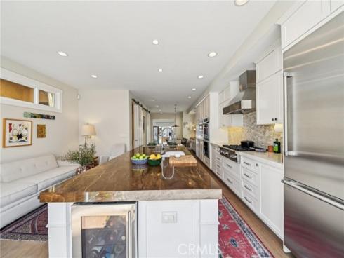 423 10th Street, Huntington Beach, CA