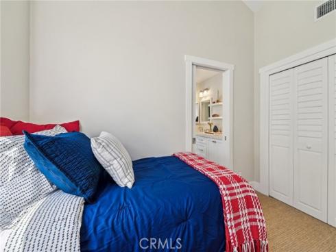 423 10th Street, Huntington Beach, CA