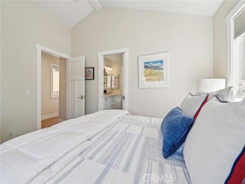 423 10th Street, Huntington Beach, CA