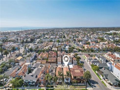 423  10th   Street, Huntington Beach, CA