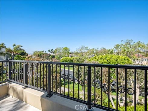 19292 Sawgrass Lane, Huntington Beach, CA