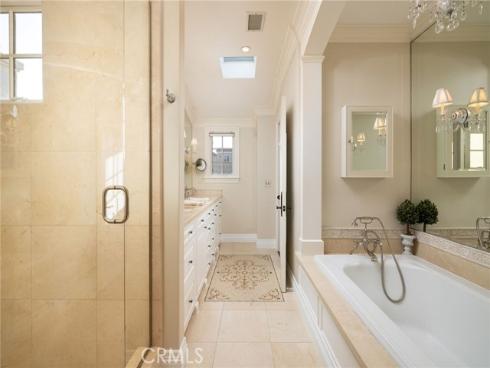 427 10th Street, Huntington Beach, CA