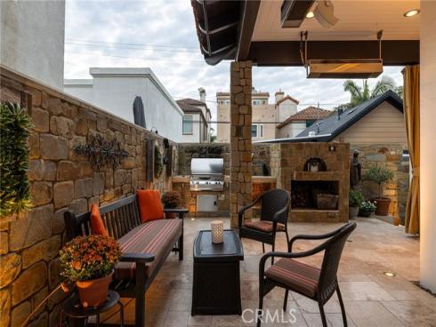 427 10th Street, Huntington Beach, CA