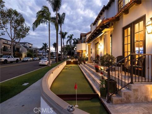 427 10th Street, Huntington Beach, CA