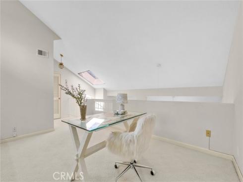 7402  Yellowtail  204  Drive, Huntington Beach, CA