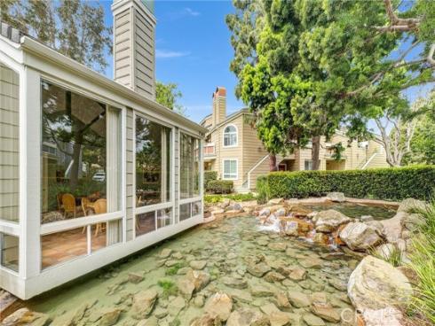 7402  Yellowtail  204  Drive, Huntington Beach, CA