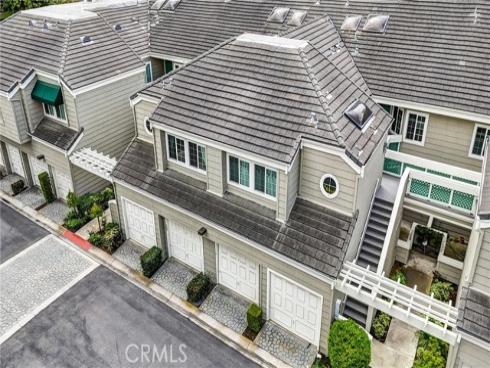 7402  Yellowtail  204  Drive, Huntington Beach, CA