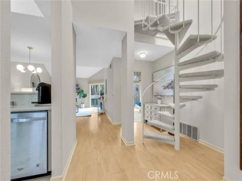 7402  Yellowtail  204  Drive, Huntington Beach, CA