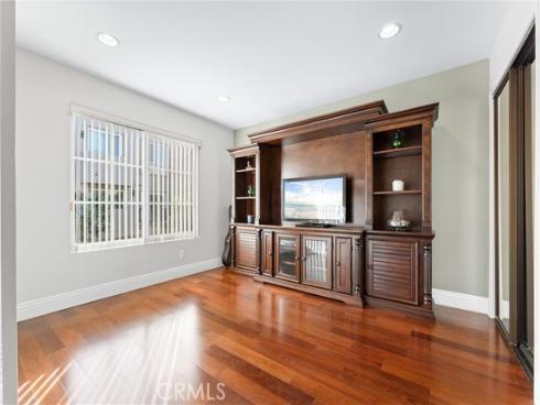 19481 Riverdale Lane, Huntington Beach, CA