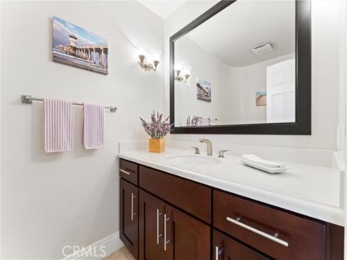 19481 Riverdale Lane, Huntington Beach, CA