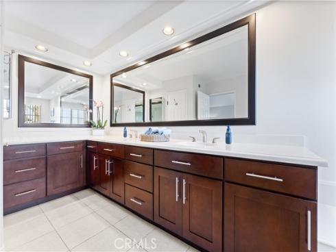 19481 Riverdale Lane, Huntington Beach, CA