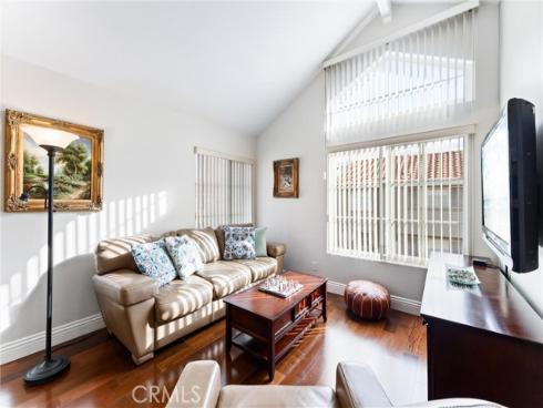 19481 Riverdale Lane, Huntington Beach, CA