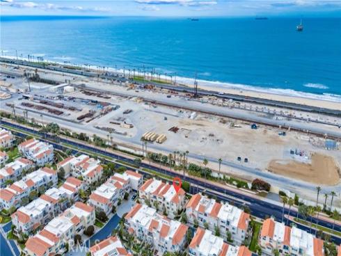 19481 Riverdale Lane, Huntington Beach, CA