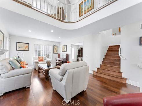 19481 Riverdale Lane, Huntington Beach, CA