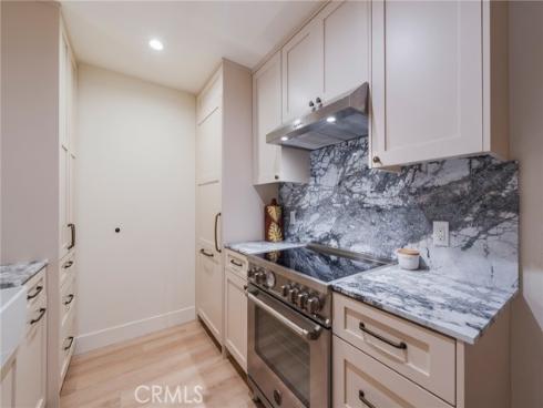 215 Wichita 106 Avenue, Huntington Beach, CA