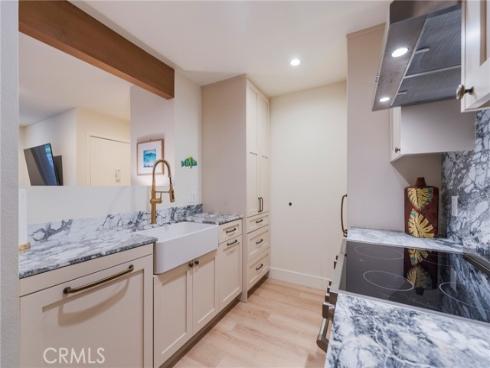 215 Wichita 106 Avenue, Huntington Beach, CA