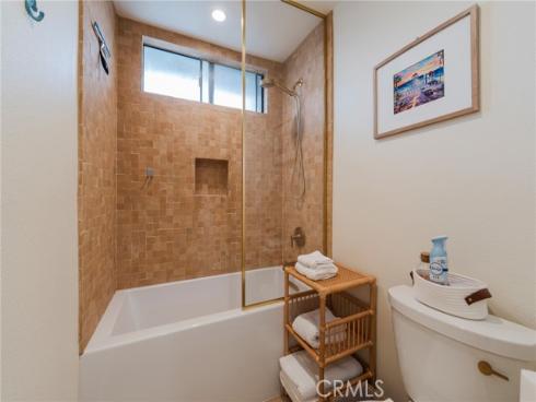 215 Wichita 106 Avenue, Huntington Beach, CA