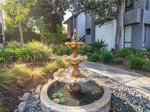 215 Wichita 106 Avenue, Huntington Beach, CA