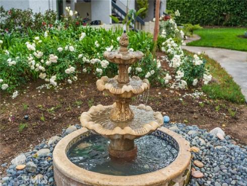 215 Wichita 106 Avenue, Huntington Beach, CA