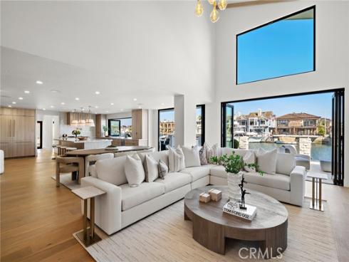 16602 Ensign Circle, Huntington Beach, CA