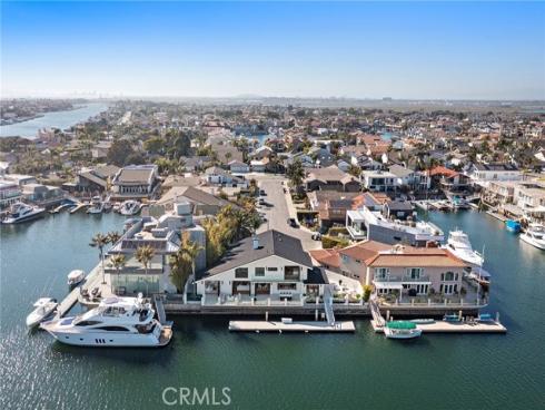 16602 Ensign Circle, Huntington Beach, CA