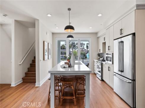 19041  Main  109  Street, Huntington Beach, CA