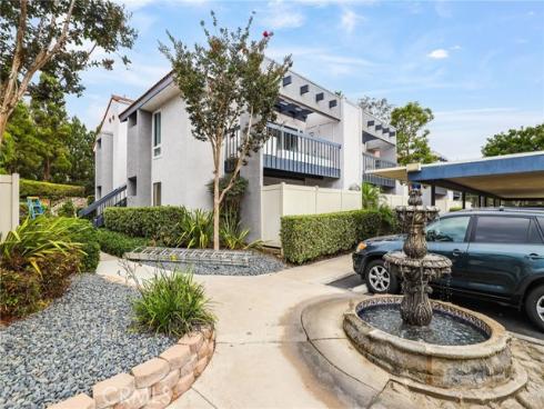 215 Wichita 501 Avenue, Huntington Beach, CA