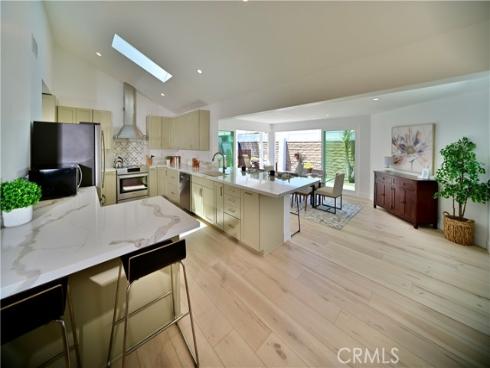 21651 Hilaria , Huntington Beach, CA