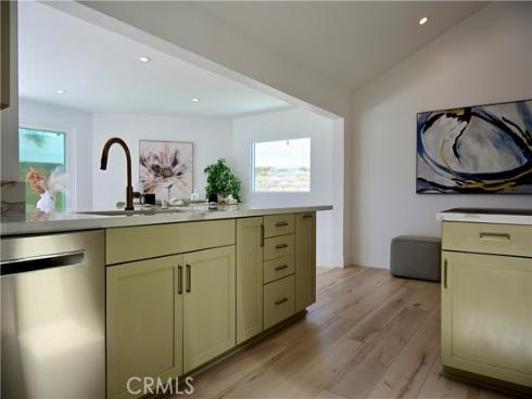 21651 Hilaria , Huntington Beach, CA