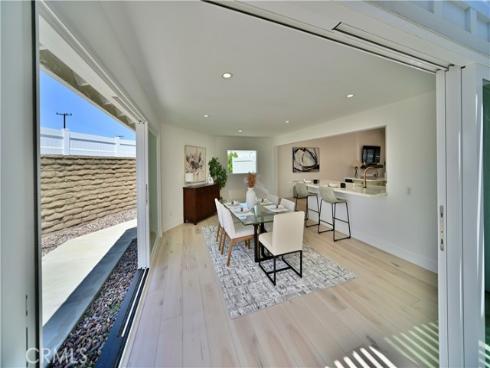 21651 Hilaria , Huntington Beach, CA