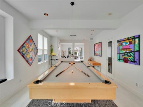 302 Huntington Street, Huntington Beach, CA