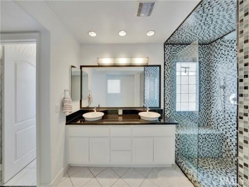 302 Huntington Street, Huntington Beach, CA