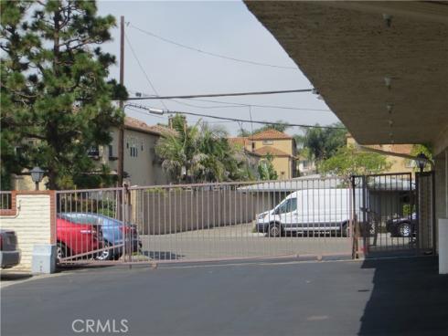 18900 Delaware 12 , Huntington Beach, CA